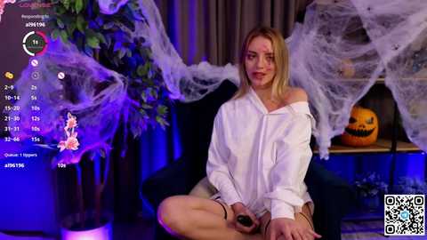 Media: annaleejb Stripchat 2024-11-01 00:51:00