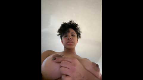 Media: brunettexio Stripchat 2024-11-01 02:57:00