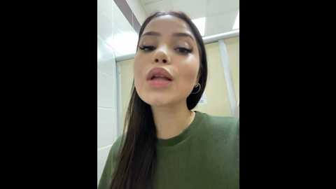 Media: chloe__moon Stripchat 2024-11-01 16:14:00