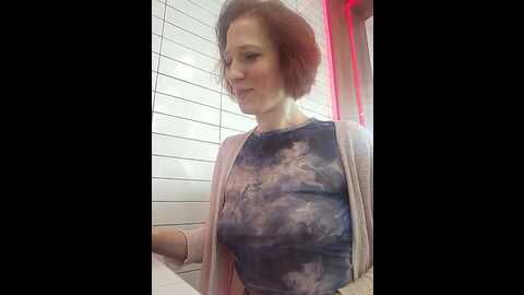 Media: exhibitionsplit Stripchat 2024-11-01 09:01:00