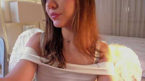 Media: little_lolla18 Stripchat 2024-11-01 00:55:00