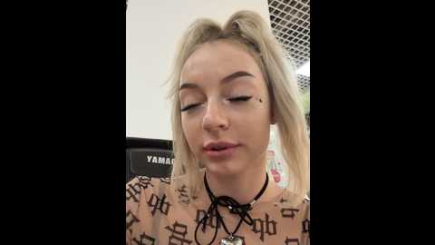 Media: melissa_grr Stripchat 2024-11-01 14:31:00