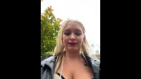 Media: milkyy_wway Stripchat 2024-11-01 07:29:00