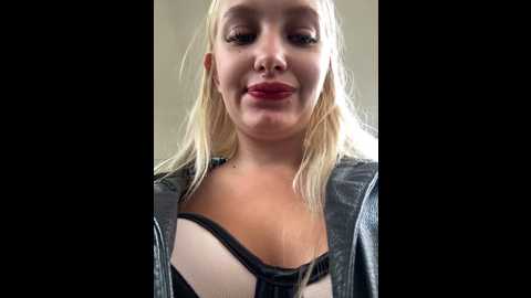 Media: milkyy_wway Stripchat 2024-11-01 07:49:00