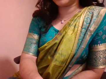 pinky_4 @ stripchat on 20241101