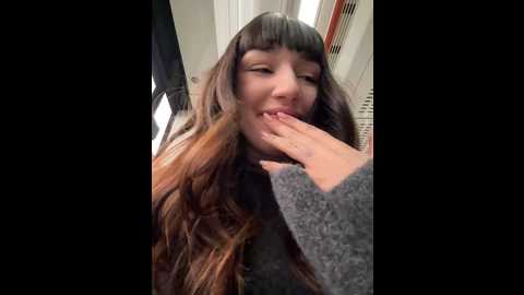 Media: sophie_avory Stripchat 2024-11-01 12:36:00