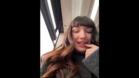 Media: sophie_avory Stripchat 2024-11-01 12:42:00