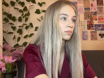 sweetie_blondie @ stripchat on 20241101