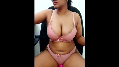 Media: sweety_yehara Stripchat 2024-11-01 05:41:00