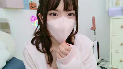 Media: _minami_ Stripchat 2024-11-02 07:15:00