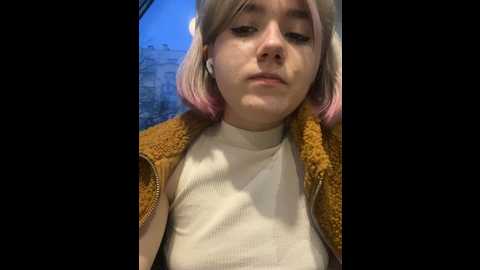Media: baby__naughty Stripchat 2024-11-02 14:28:00