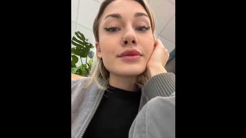 Media: baby_brownie Stripchat 2024-11-02 11:10:00
