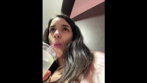 Media: bunnys_world Stripchat 2024-11-02 04:50:00
