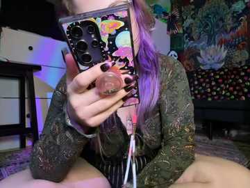 Media: cutiepiespanks Stripchat 2024-11-02 03:23:00