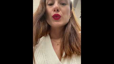 Media: dina_tease Stripchat 2024-11-02 10:43:00