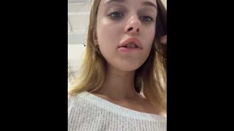 Media: enjoy_my_beauty Stripchat 2024-11-02 08:13:00