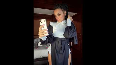 Media: izabella_bella Stripchat 2024-11-02 05:30:00