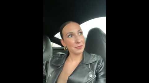 Media: lola_tentatiion Stripchat 2024-11-02 15:07:00