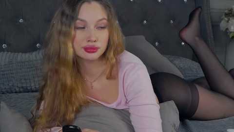 Media: violaflirt Stripchat 2024-11-02 01:30:00