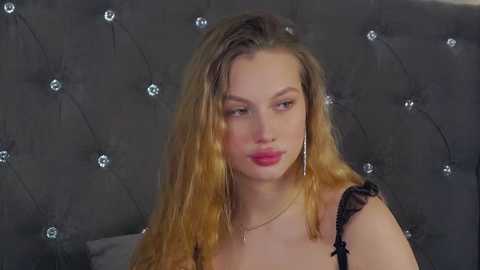 Media: violaflirt Stripchat 2024-11-02 02:52:00