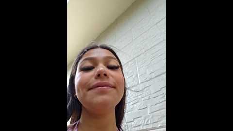 Media: alyshanon18 Stripchat 2024-11-03 20:10:00