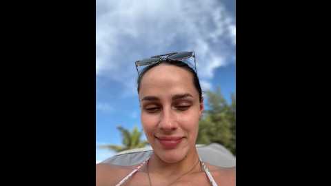 Media: maya_bay Stripchat 2024-11-03 09:44:00