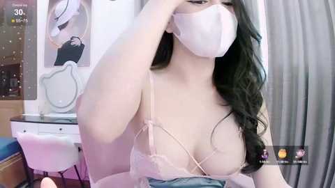 Media: sarah_xoxo Stripchat 2024-11-03 08:51:00