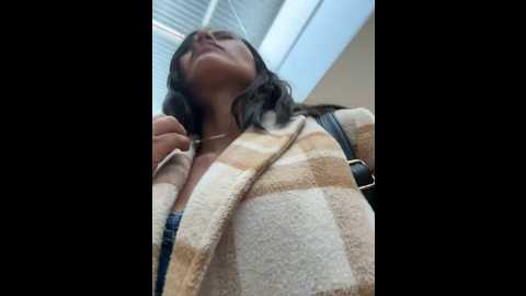 Media: sexi_noemi Stripchat 2024-11-03 17:16:00