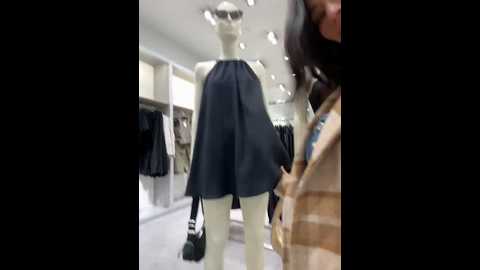 Media: sexi_noemi Stripchat 2024-11-03 21:51:00