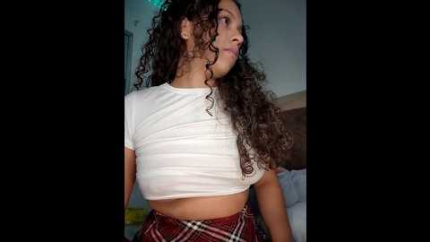 Media: shara_dreams Stripchat 2024-11-03 02:45:00