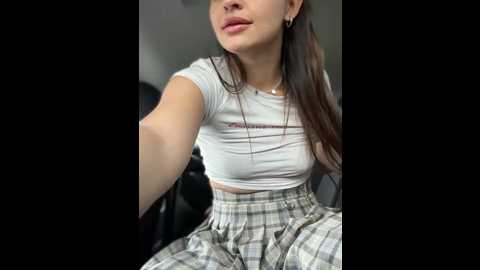 Media: angelinateller Stripchat 2024-11-04 04:26:00