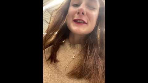 Media: dina_tease Stripchat 2024-11-04 13:52:00