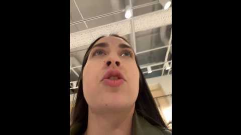 Media: holly_play Stripchat 2024-11-04 14:06:00