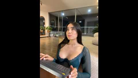 Media: irish_collins Stripchat 2024-11-04 23:16:00