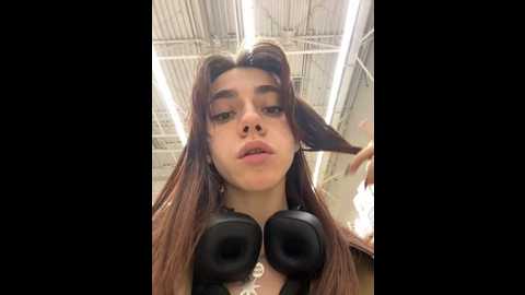 Media: lily__belle Stripchat 2024-11-04 18:46:00