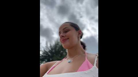 Media: maya_bay Stripchat 2024-11-04 02:50:00
