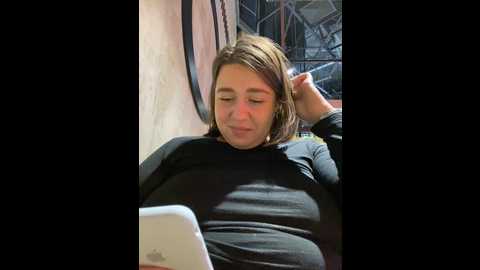 Media: suziemurray Stripchat 2024-11-04 10:02:00