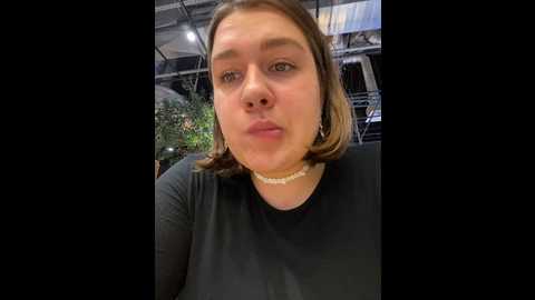 Media: suziemurray Stripchat 2024-11-04 12:01:00