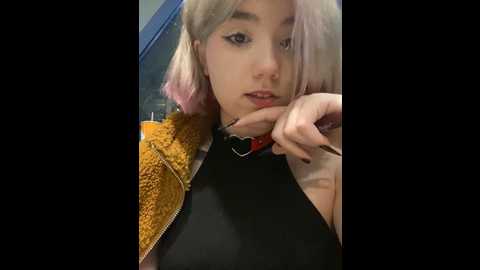 Media: baby__naughty Stripchat 2024-11-05 15:34:00
