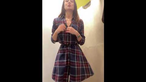 Media: dina_tease Stripchat 2024-11-05 13:35:00