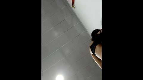 emy_cute @ stripchat on 20241105