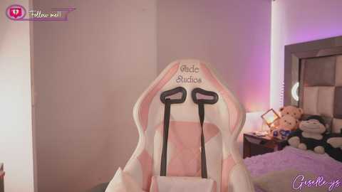 Media: giselle_js Stripchat 2024-11-05 17:40:00