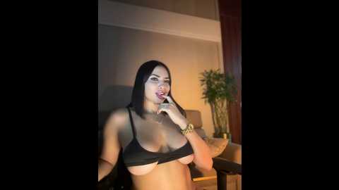 Media: hannabeckett Stripchat 2024-11-05 05:03:00
