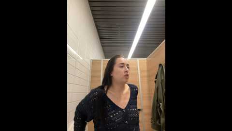 Media: holly_play Stripchat 2024-11-05 13:33:00