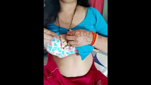Media: indian_desi_wife Stripchat 2024-11-05 05:18:00