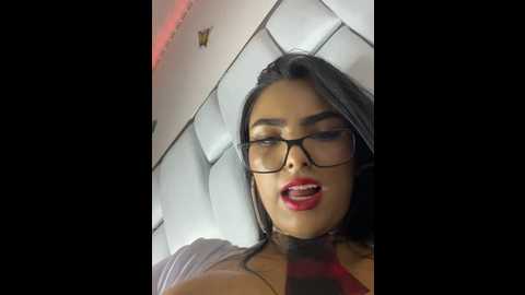Media: maddy_rouse_ Stripchat 2024-11-05 01:50:00