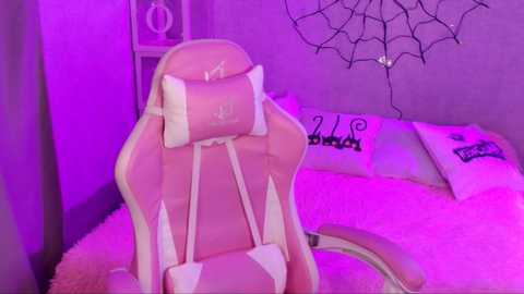 Media: nicolleli Stripchat 2024-11-05 12:57:00