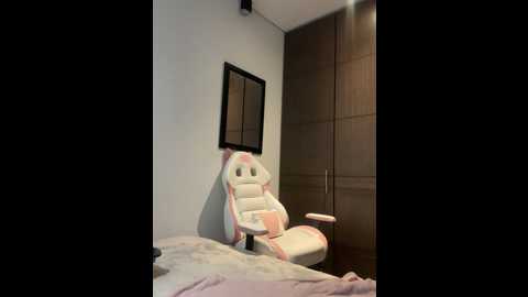 Media: oriana_zoeee Stripchat 2024-11-05 21:53:00