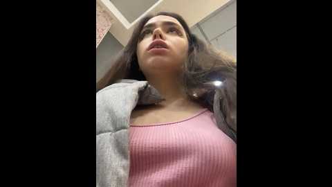 Media: pantyless Stripchat 2024-11-05 06:10:00
