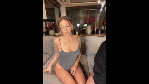 Media: sexonmylvl Stripchat 2024-11-05 21:30:00